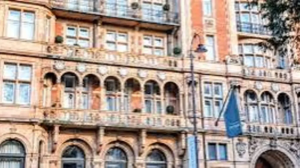 president hotel london